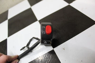 Interruptor de Interruptores Street Triple R 675 Derecho Genuino Triumph 2008-2012 Foto 1 de 4