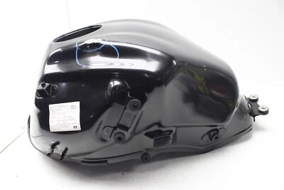 Kawasaki KLE650 2016 Versys tanque de combustible abollado Foto 1 de 4