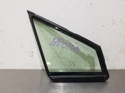 16 2016 Subaru WRX STI puerta ventilación vidrio pasajero delantero derecho  Foto 1 de 4