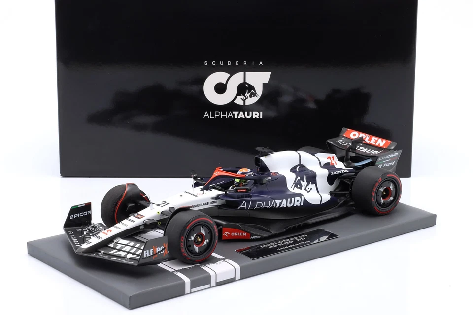 Nyck de Vries Alpha Tauri AT04 #21 British GP Formel 1 2023 1:18 Minichamps - Bild 1 von 1