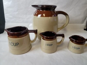 Vtg Brittany Pottery Stoneware Pitcher And Measuring Cups - Picture 1 of 12