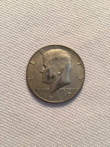 1969 KENNEDY HALF DOLLAR 40% SILVER US COIN-DENVER Cover