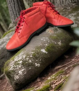 VTG DanExx Ankle Booties Womens Size 7.5M Red Leather Chukka Pixie Fairy Boots - Picture 1 of 9