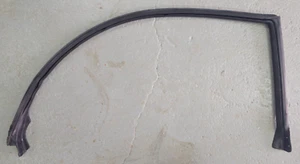 Subaru Impreza GC8 2 Door WRX STi Type R P1 22B Genuine LH Upper Window Seal - Picture 1 of 9