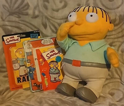 Raro Ralph Wiggum Lote Muñeca Los Simpson Peluche 12” Aplausos Marco, Parche y Plato Foto 1 de 4