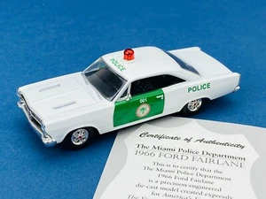 1:43 Dinky MATCHBOX da collezione DYM38020 1966 FORD FAIRLANE 500 XL Miami POLICE - Foto 1 di 8