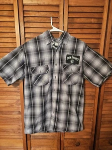 Jack Daniels Whiskey Mens Med Button Down Shirt Black Plaid Short Sleeve - Picture 1 of 3