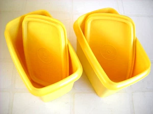 2 VINTAGE TUPPERWARE SMALL RECTANGULAR YELLOW CONTAINERS WITH LIDS 1244 BASE1243 - Picture 1 of 3
