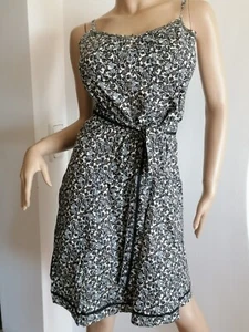 Kleid Gr. 38 Esprit Damen Baumwolle Modetrends Sommer 2025 Blumenstoff m Träger  - Bild 1 von 10