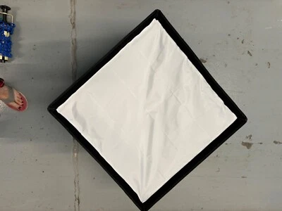 godox square softbox with Elinchrom fixing 24inch - Image 1 of 3