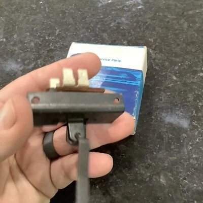 nos 1971 1973 ford pinto AC switch D1FZ-19986-A - Image 1 of 4