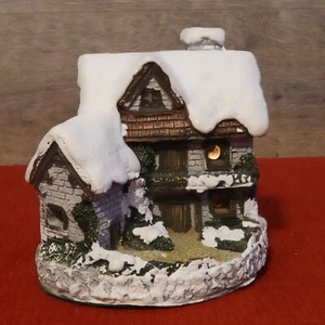 Cottage Light Up Christmas Holiday Snow House Small Cute 5” Resin Vintage JSNY - Picture 1 of 7
