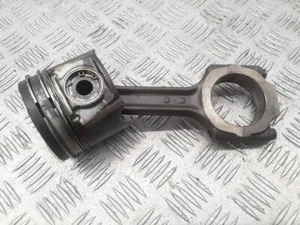 Pistone Alfa Romeo 159 2007 Diesel 88kW con biella B774 VEI36825 - Foto 1 di 6