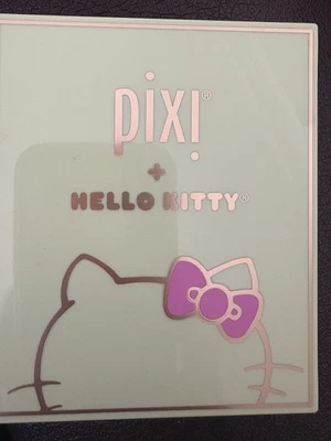 PIXI + HELLO KITTY EFECTOS DE OJOS PALETA DE SOMBRAS TONOS ARMONÍA Foto 1 de 3