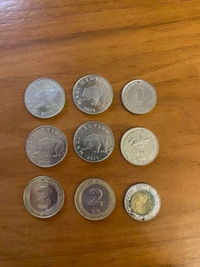 Lote de 9 monedas croatas circuladas Croacia 2017 2019 Bear Bird Shield KM Kuna - Imagen 1 de 10