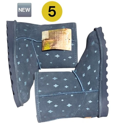 🆕️ New Bearpaw Elle Boots In Blue - Youth  Size 5  - Image 1 of 4