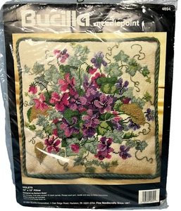 Kit cuscino 12 x 12 viola punto ago Bucilla 1994 vintage 4694 nuovo sigillato - Foto 1 di 6