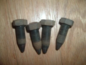 Vintage antique Singer treadle sewing machine base pivot screw set of 4 bolts - Picture 1 of 1