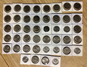 Lote Mixto De 44 - Monedas De Medio Dólar Kennedy De 1971 A 2022 - Circuladas - Imagen 1 de 17