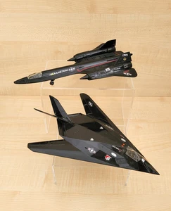 US Air Force Stealth Bomber and Blackbird Aircraft 1:72 Scale New Ray Vintage - Picture 1 of 18