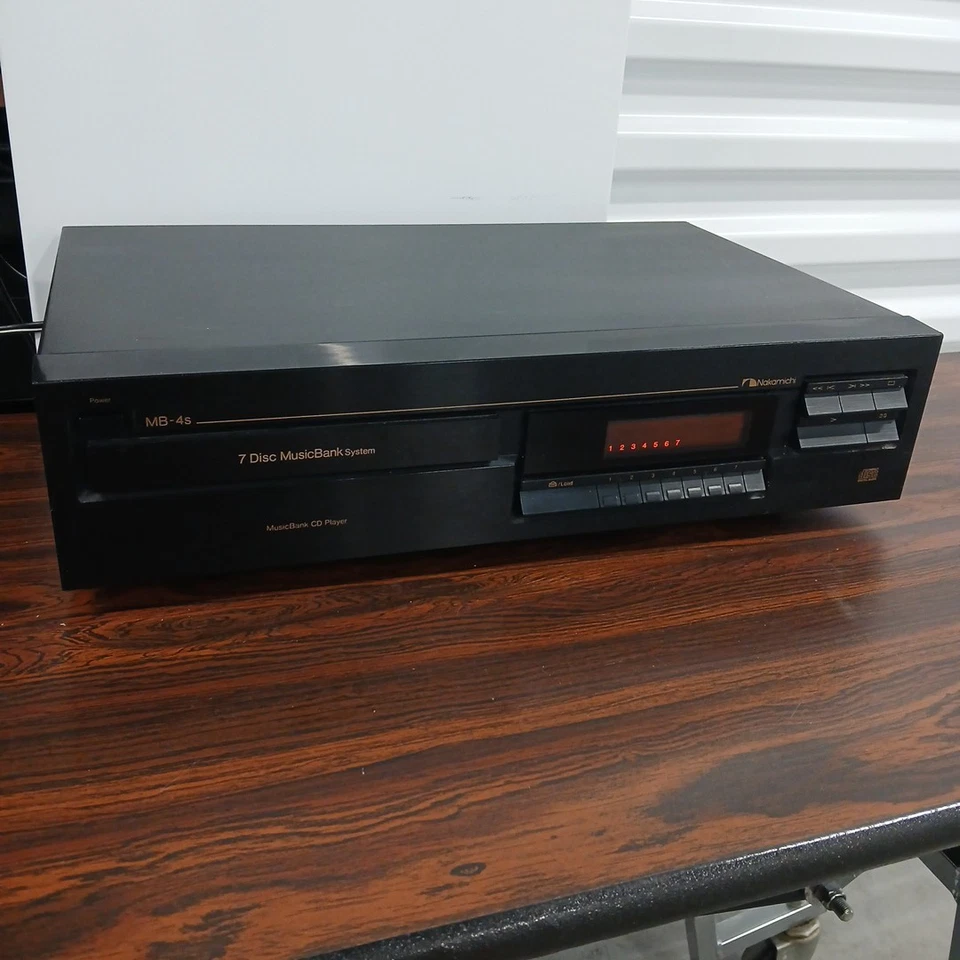 Trocador de CD Nakamichi MB-4s banco de música seven 7 - Imagem 1 de 4