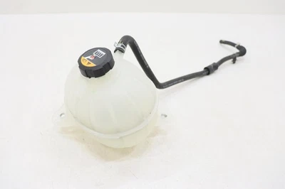 Hyundai Tucson 2018-2021 2,4 L refrigerante calentador depósito de agua con manguera OEM Foto 1 de 4