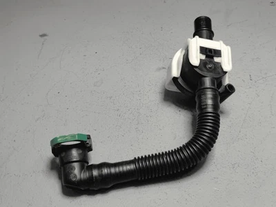 2018-2020 TOYOTA CAMRY 2.5L FWD FUEL VAPOR CANISTER OUTLET HOSE TUBE PIPE OEM - Image 1 of 4