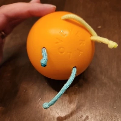 Lovevery Pincer Chime Ball de “explorer” Juego Kit Cuerda 9-10 Meses Foto 1 de 3