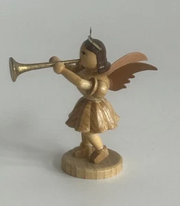 Ángel antiguo con trompón/fanfarria falda corta gel fa. Montes Metálicos en blanco - Imagen 1 de 3