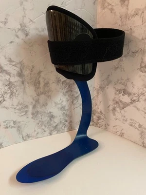 Soporte ortopédico Thuasne SpryStep de fibra de carbono AFO para pie derecho Foto 1 de 4