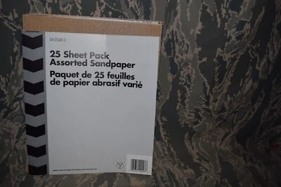 estuche de papel de lija de 10 paquetes de 25 hojas en un paquete Foto 1 de 3