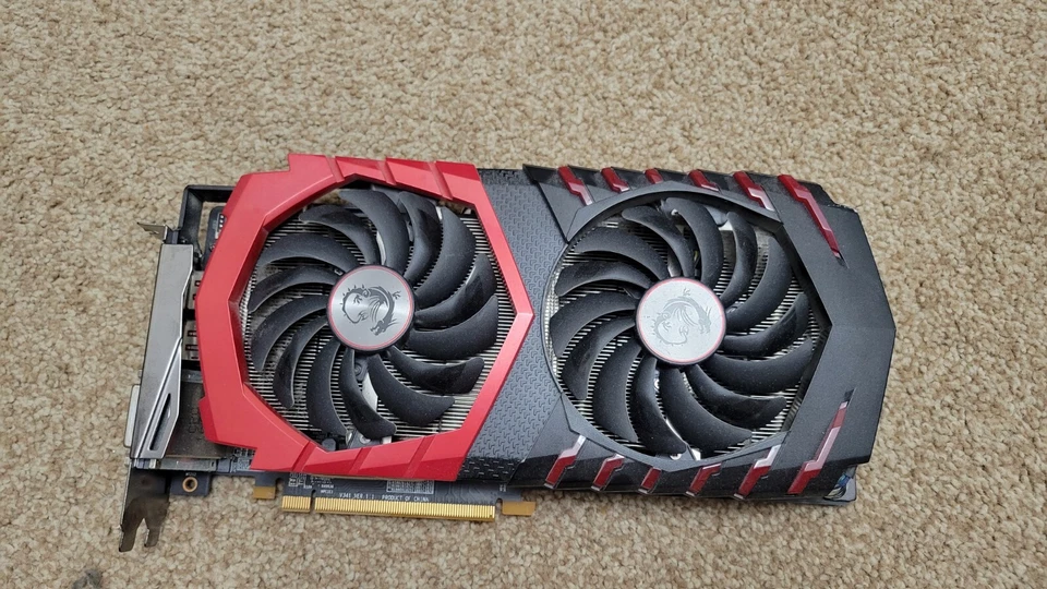 FUNCIONANDO - MSI Radeon RX 570 GAMING X 4G (NECESITA VENTILADORES) Foto 1 de 2