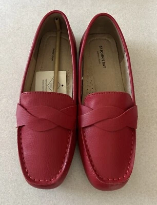 Zapatos de charol St John’s Bay para mujer Foto 1 de 4