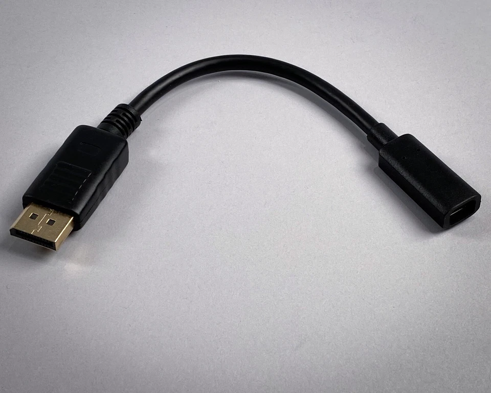 Cable Matters / Mini Display Port Female to Display Port Male  / Video Adaptor - Image 1 of 3