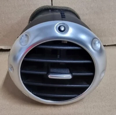 AUDI TT MK1 COUPE ROADSTER FRONT DASHBOARD HEATER AIR VENT VENTS  8N0820901A   A - Image 1 of 4