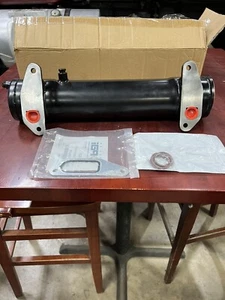 World American WA907-05-2485 Navistar Oil Cooler Elem Dt466 With Gaskets - Bild 1 von 4