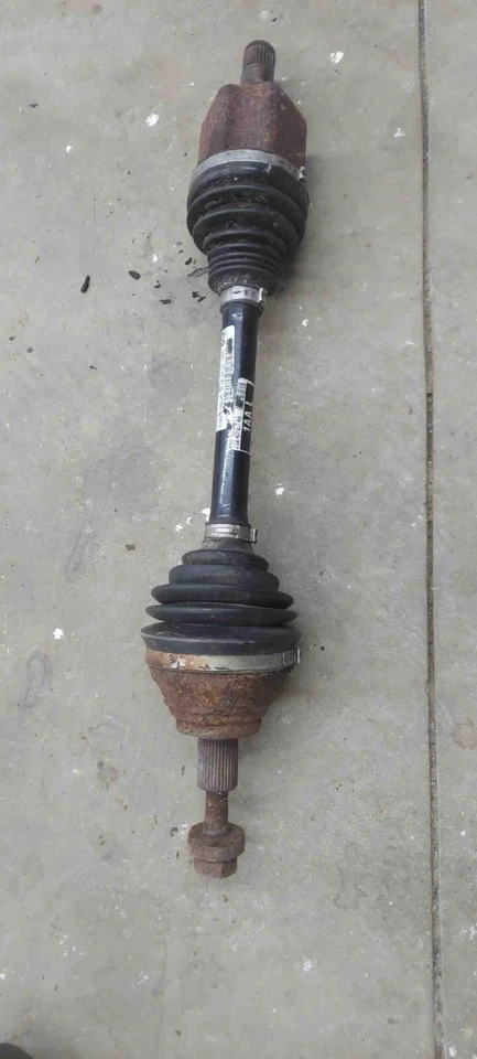 Volkswagen Passat 2006-2008 conjunto de eje OEM Foto 1 de 3