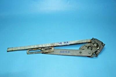 Mercedes Benz W108 W109 Window Lifter Manual Mechanism Rear Right - Image 1 of 3