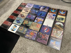 Lot Of 30 Grateful Dead CDs Albums Dicks Picks 1,3,4,5,6,8,10,11,12,14,15,16,17+ - Bild 1 von 24