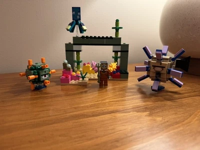 LEGO Minecraft: The Guardian Battle (21180) - 99% complete! - Image 1 of 4