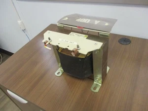 Transformador de control Square D 9070 K3000D1 3kVA Pri: 240/480V Sec: 120V 50/60Hz - Imagen 1 de 5