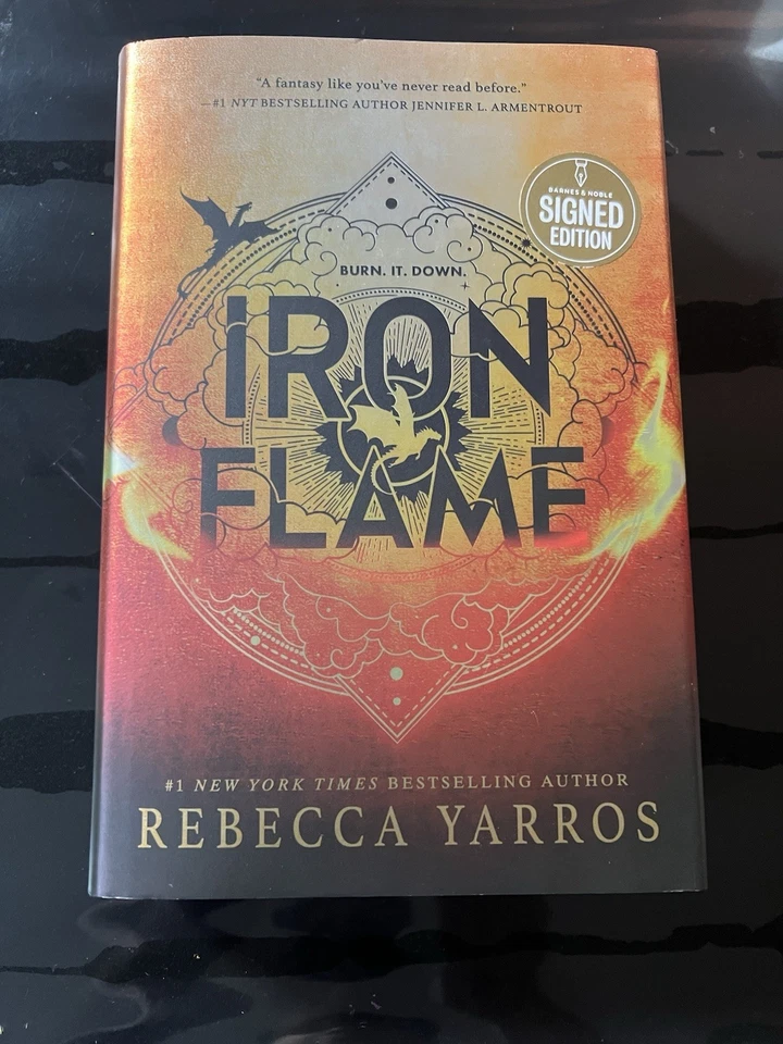 Iron Flame by Rebecca Yarros (2023, Hardcover)