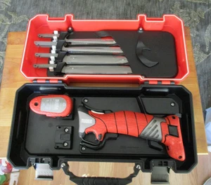 Bubba Pro Series Electric Fillet Cordless Knife, Four Blade Set 1135880 - Picture 1 of 2