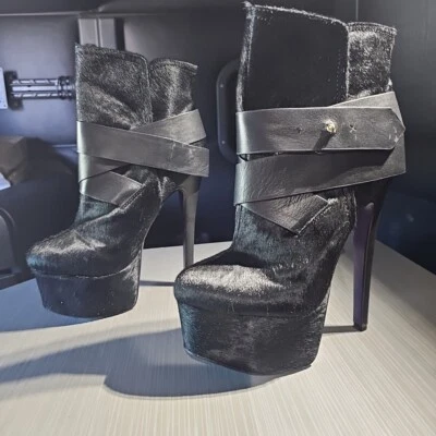 London Trash Monsta Black Pony Hair Platform Stiletto Heel Boots Size 8 PreOwned - Image 1 of 4