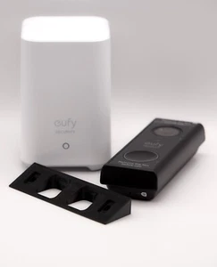 Mounting bracket wedge (25º) for Eufy S220 Video Doorbell (wedge only) - Picture 1 of 9