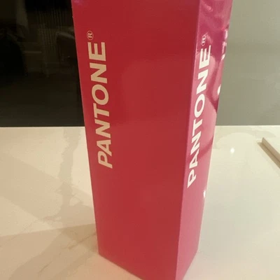 1 x Pantone GP1601B Formula Guide Uncoated Colour, Standard - Image 1 of 2