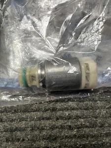 New Genuine General Motors Valve 29541896 OEM - Foto 1 di 4