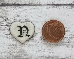 Mini Herz weiß N Buchstabe Vintage Emaille 1970er Geschenk Name Retro Liebe süß - Picture 1 of 3