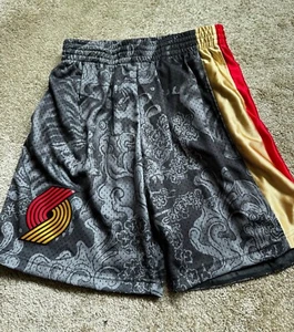 Mitchell & Ness Portland Trail Blazers Swingman Shorts 'Lunar New Year' - Size M - Picture 1 of 5