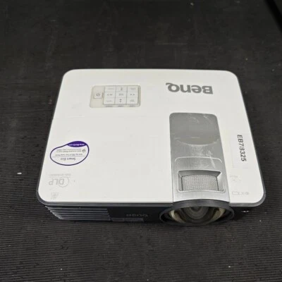 BenQ MX816ST Projektor - Ungetestet, Keine Zubehörteile, Kratzer - Bild 1 von 4